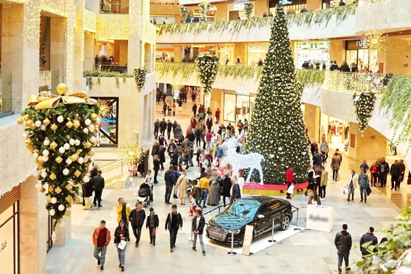 01 Burda AVM  2. yılını dopdolu bir programla kutluyor