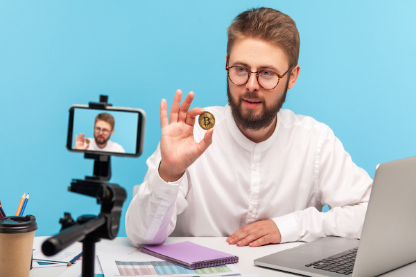 10 kişiden 7’si influencer’lara arkadaşları gibi güveniyor