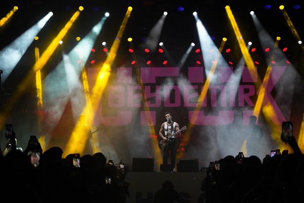 11. Barış ve Sevgi Buluşmaları'nda Ufuk Beydemir sahne aldı