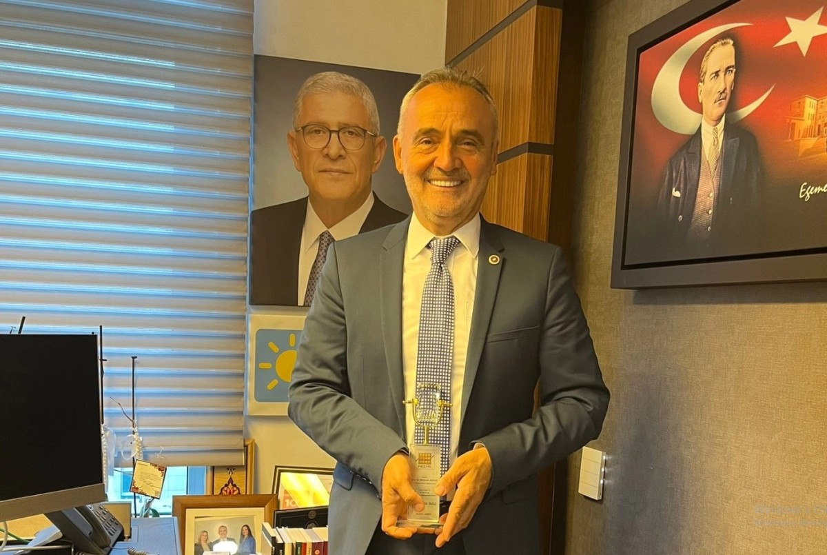Prof. Dr. Mehmet Akalın, İYİ Parti’nin Ağustos Ayında En Başarılı Milletvekili Seçildi                   