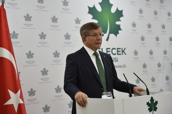 Davutoğlu, Aile Hekimleri Dernekleri Federasyonu'nun mitingine katıldı