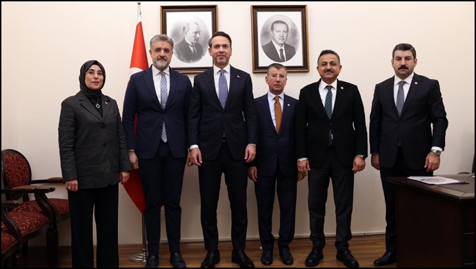 Şanlıurfa Milletvekilleri, Bakan Bayraktar ile GES ve Sulama Konularını Görüştü