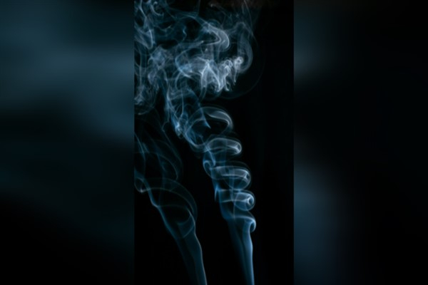 İngiltere'de tek kullanımlık elektronik sigaralar 2025'te yasaklanacak