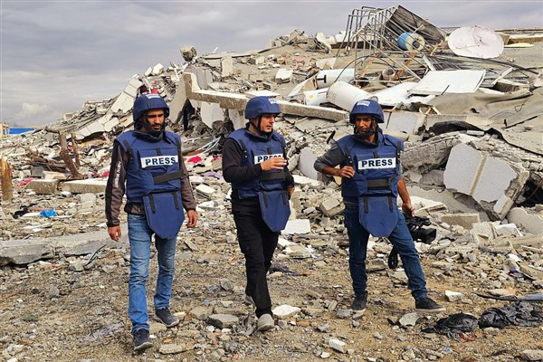 Lübnan'da bir gazeteci ekibi öldürüldü