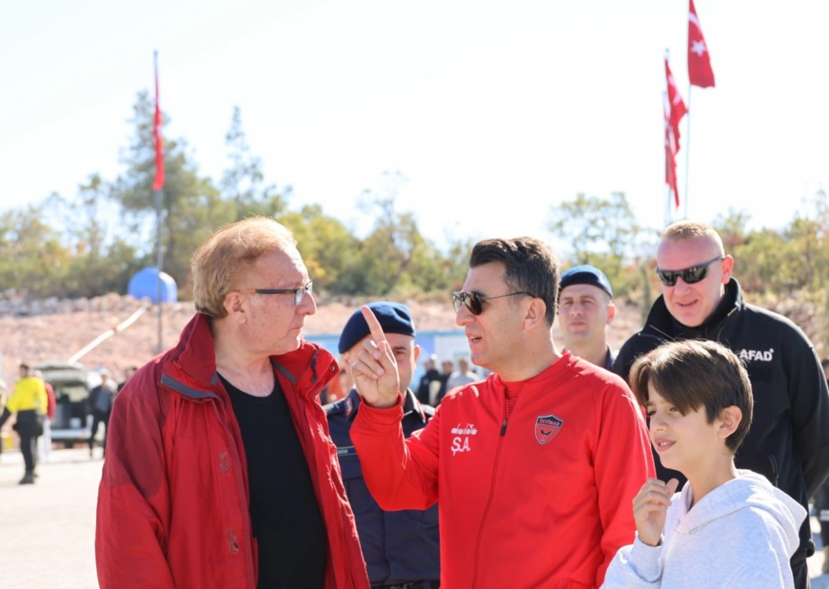 101 Yamaç Paraşütçüsü, Cumhuriyet Coşkusunu Gökyüzünde Yaşadı