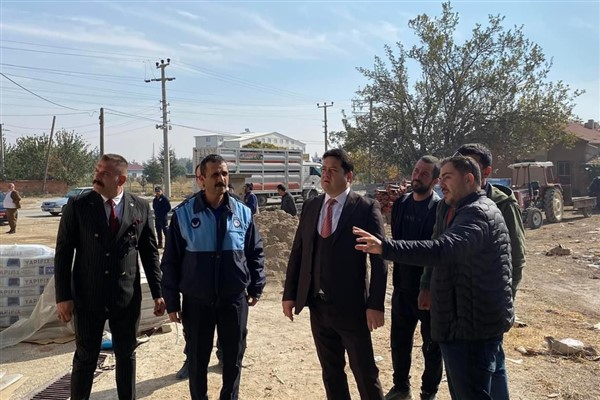 Bolvadin’de halk ekmek fırını yapımında sona yaklaşıldı