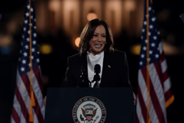 Kamala Harris ''salıncak eyaletlerde'' öne geçiyor