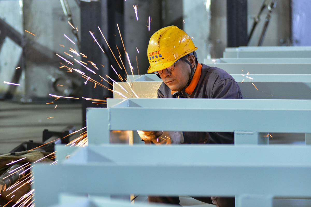 Çin, imalat sektöründe yabancı yatırım kısıtlamalarını kaldırdı