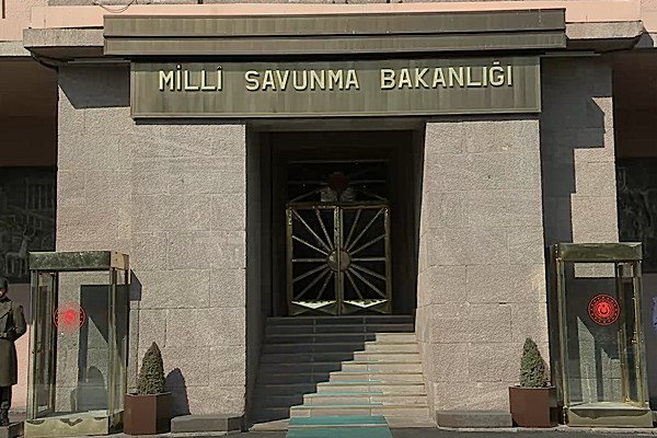 Yunanistan Savunma Bakanlığından bir heyet, İstanbul'a ziyaret gerçekleştiriyor