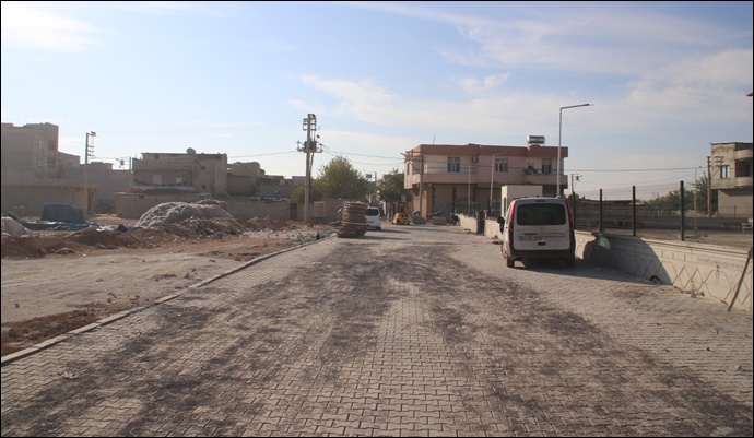 Suruç Belediyesi Hürriyet Mahallesi'nde Parke Çalışmalarını Tamamladı