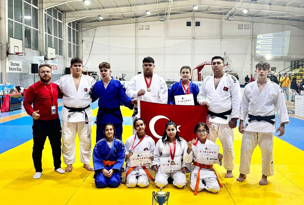 Karamanlı judocular, Üsküp'ten madalyalarla döndü
