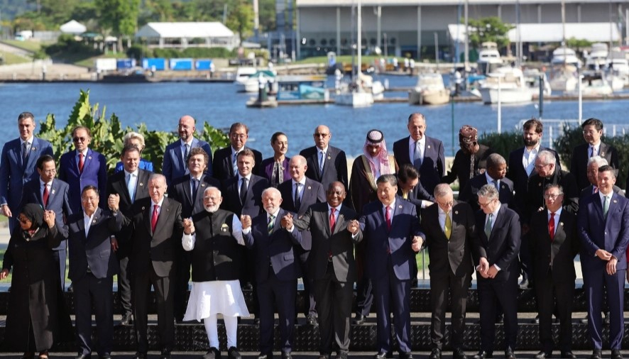 G20 Zirvesi'nde Liderlerden El Ele Aile Fotoğrafı