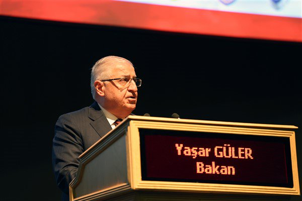 Milli Savunma Bakanı Güler, İtalyan Senatör Craxi'yi kabul etti