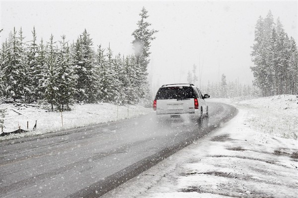 Malatya’da kar yağışı nedeniyle yolda mahsur kalan 787 vatandaş kurtarıldı