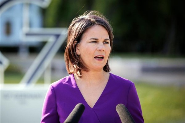 Baerbock: Ebelik eğitimini yasaklayarak Taliban, Afganistan'ın geleceğini siliyor