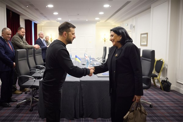 Ukrayna Devlet Başkanı Zelenski, Gürcistanlı mevkidaşı ile bir araya geldi