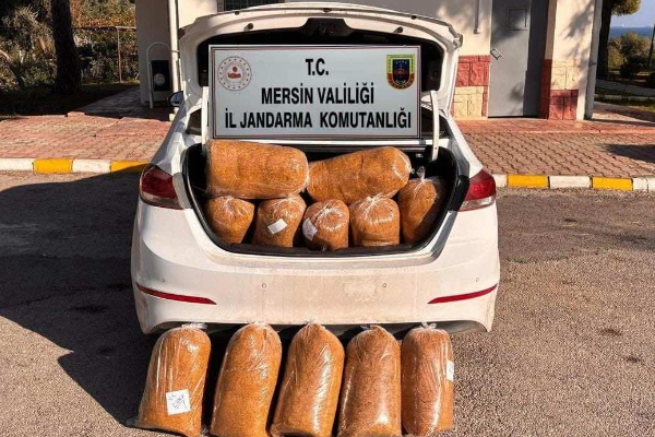 Mersin'de kaçak makaronlara operasyon