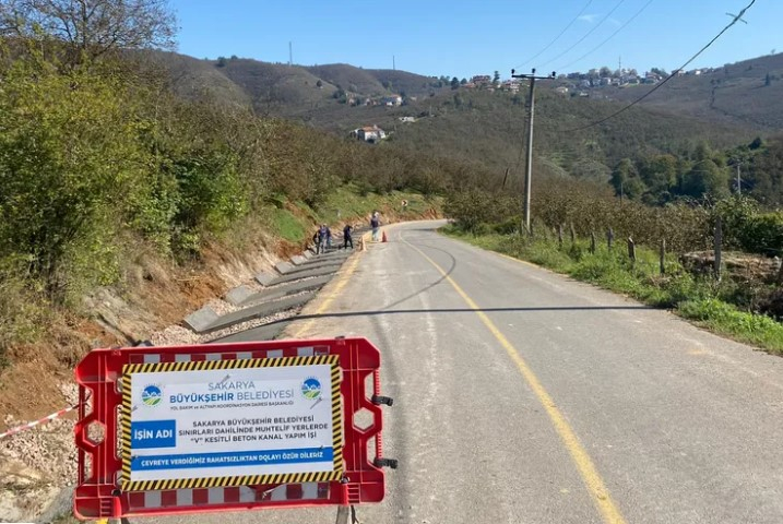 Sakarya'da 9 Mahalleye 13 Kilometre 'V Kanal' Yapıldı