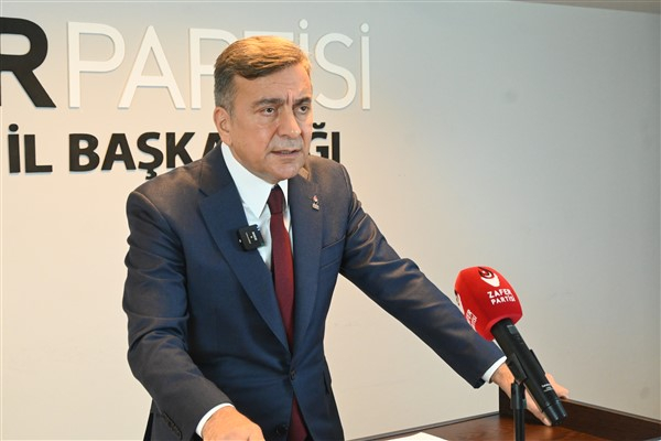 Karamahmutoğlu: Artık güney komşumuz Suriye'de yeni bir dönemin taşları döşeniyor