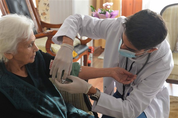 Ankara Büyükşehir'den 60 yaş üstü vatandaşlara evde sağlık hizmeti