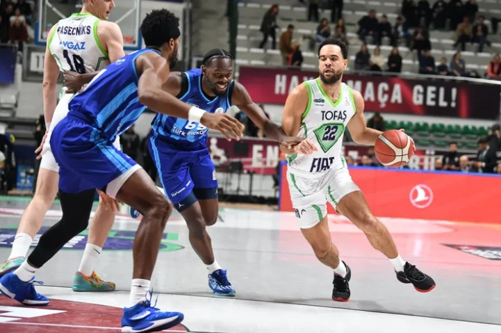 Tofaş, Evinde Galibiyet Serisini Sürdürüyor