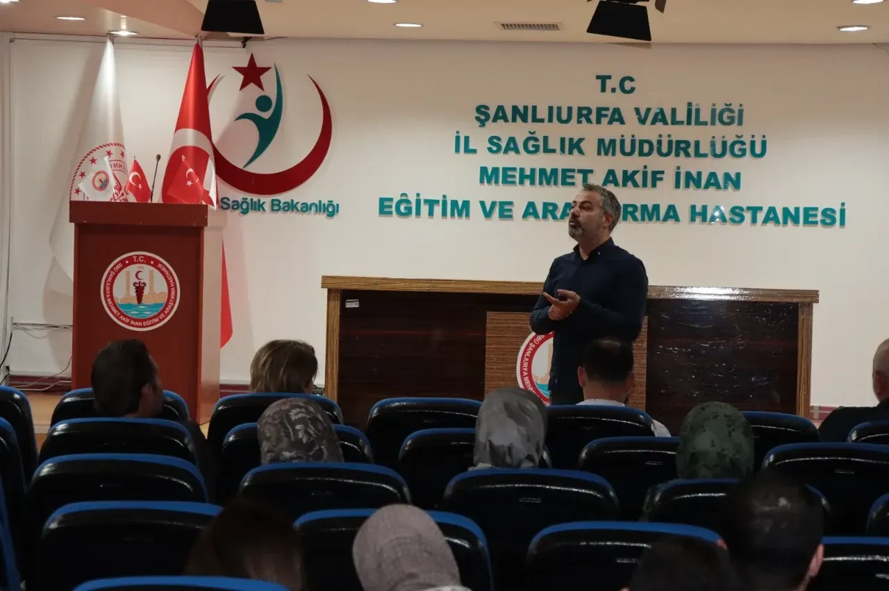 Sağlık Çalışanlarına Afet Farkındalık Eğitimi Verildi