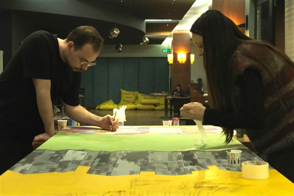 Eskişehir'de bağımsız sanatçılar eserlerini sergiledi