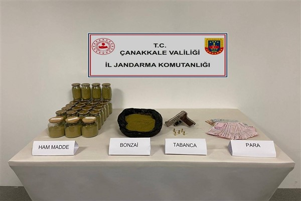 Çanakkale'de uyuşturucu operasyonu: 2 gözaltı