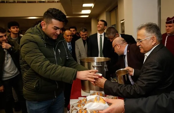 Kayseri Büyükşehir Belediyesi, Sosyal Dayanışmanın Merkezi Oluyor