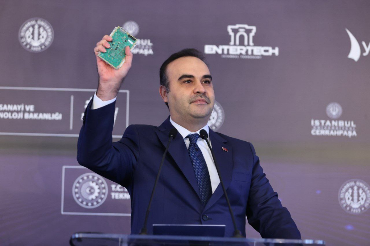 Bakan Kacır, Entertech İstanbul Teknokent’in Yeni Bina Temel Atma Töreni’nde konuştu