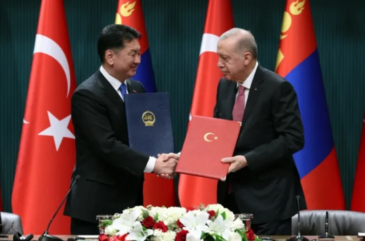 Türkiye ile Moğolistan Arasında 10 Stratejik Anlaşma İmzalandı