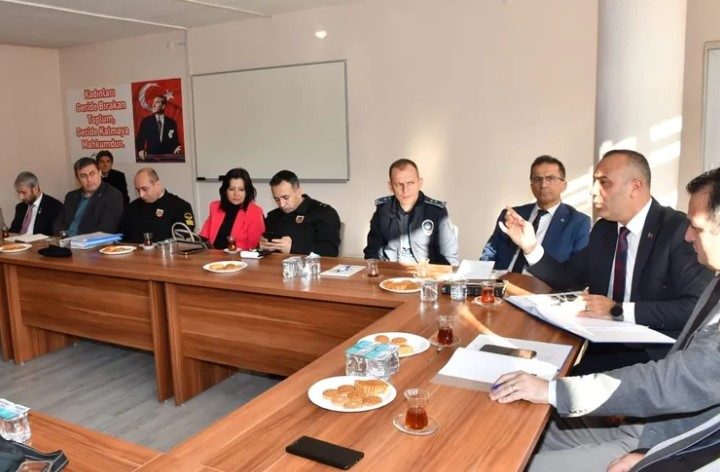 Manisa'da Şehit Aileleri ve Gaziler İçin Toplantı Düzenlendi