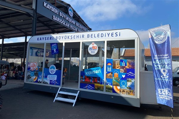 Kayseri Büyükşehir Belediyesi’nden Mobil Beyaz Masa birimi