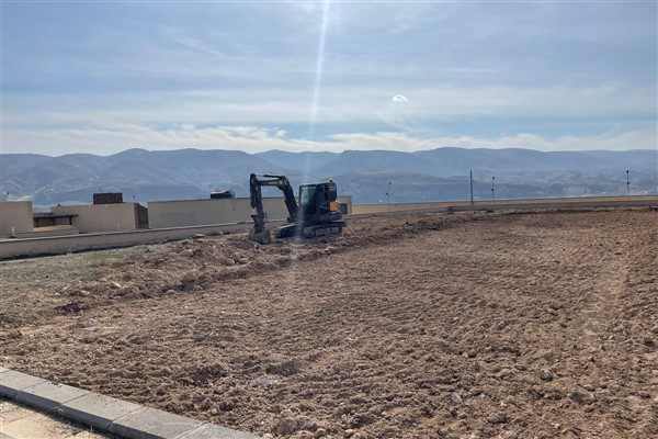 Hasankeyf Müzesi Bahçesinin Taş Eserler Sergi Alanlarının yapımına başlandı