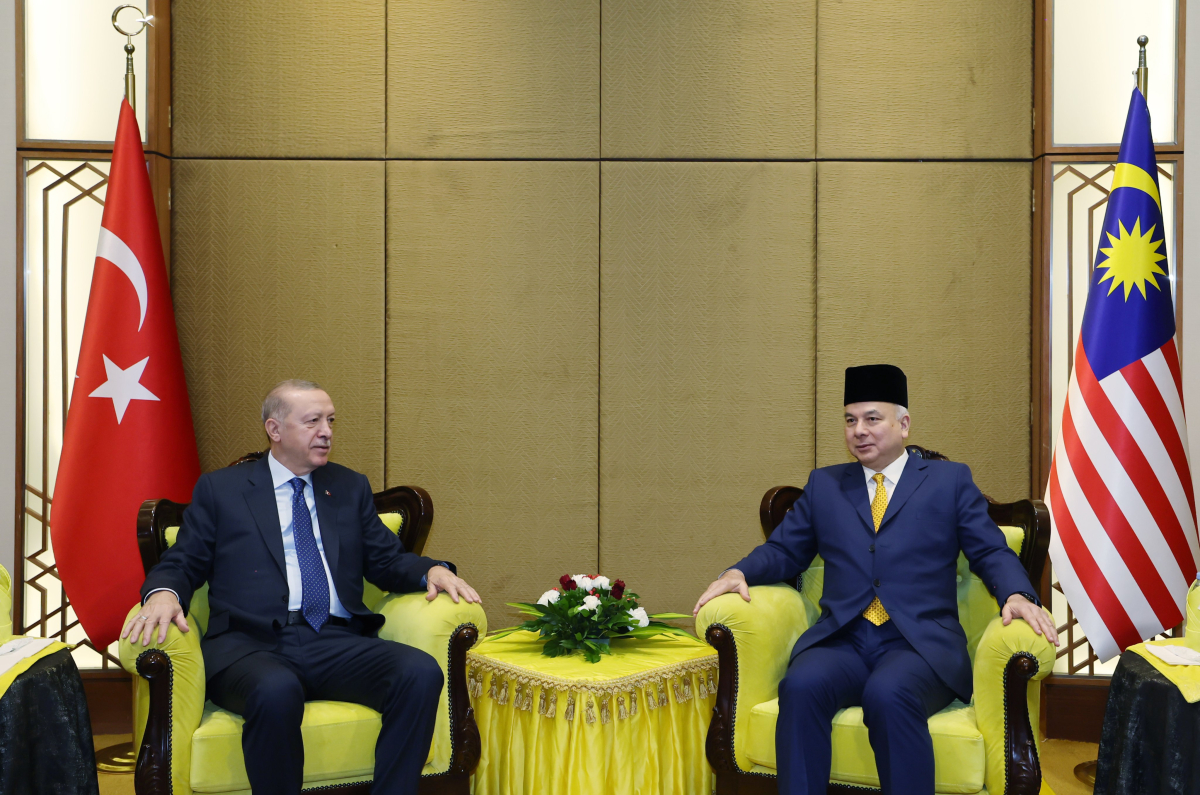 Cumhurbaşkanı Erdoğan, Perak Sultanı Şah ile görüştü