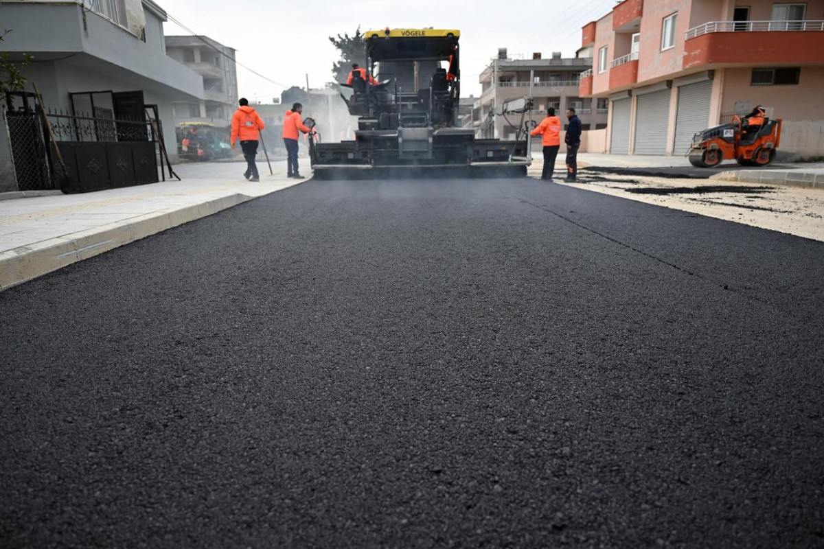 Büyükşehir, Kazanlı’da Etaplar Halinde Yol Çalışmalarına Başladı