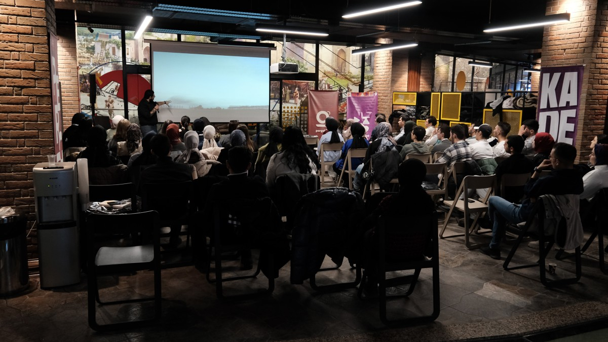 BÜYÜKŞEHİR YAPAY ZEKA VE SİBER GÜVENLİK EĞİTİMİNE EV SAHİPLİĞİ YAPTI