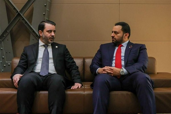 Katarlı Bakan El Huleyfi, Suriye Dışişleri ve Gurbetçiler Bakanı El Şibani ile görüştü