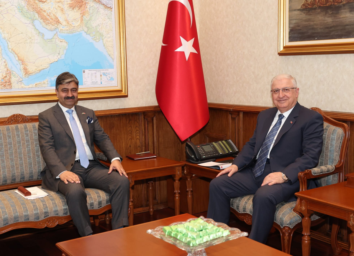 Bakan Güler, Pakistan Savunma Bakan Yardımcısı Emekli Korgeneral Ali’yi kabul etti