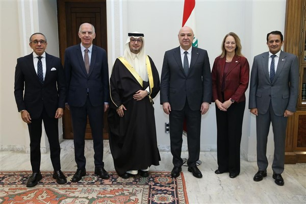 Lübnan Cumhurbaşkanı Avn, Quint Komitesi büyükelçileriyle görüştü