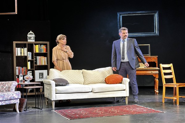 Tiyatro Frankfurt “Boş Çerçeve” oyunuyla İstanbul’da