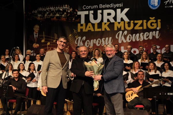 Çorum'da Türk Halk Müziği Korosu, konser gerçekleştirdi