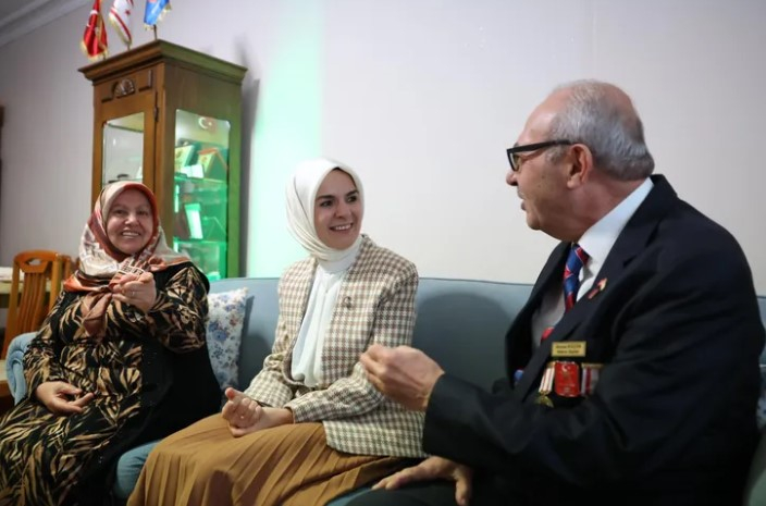 Bakan Göktaş'tan Yarım Yüzyıllık Aşka Anlamlı Ziyaret