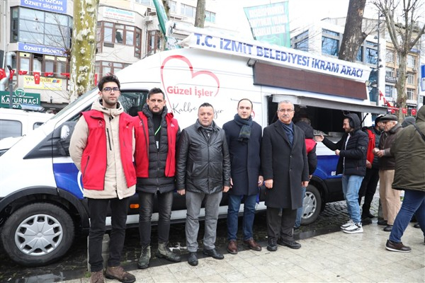 İzmit Belediyesi, cemaatle buluşmaya devam ediyor