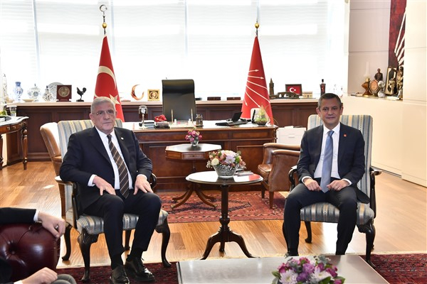 İYİ Parti Genel Başkanı Dervişoğlu'ndan, CHP Genel Başkanı Özel'e ziyaret