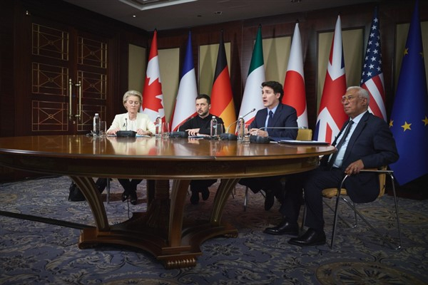 Zelenski, Avrupa Komisyonu Başkanı Leyen ve AB Konseyi Başkanı Costa ile görüştü