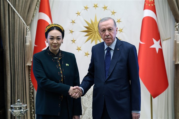 Cumhurbaşkanı Erdoğan, Türkmenistan Meclis Başkanı Gulmanova ile görüştü
