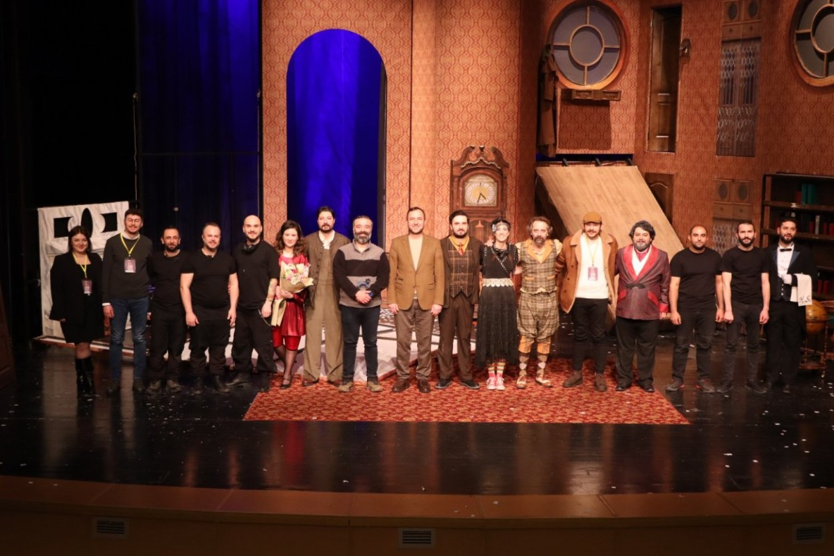 Soğuk Kış Günleri, Tiyatro ile Sıcaklaştı