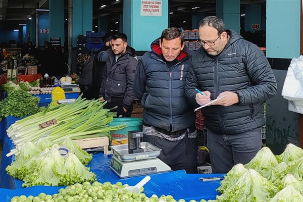 Yalova Belediyesi'nden pazar yerlerinde terazi denetimi
