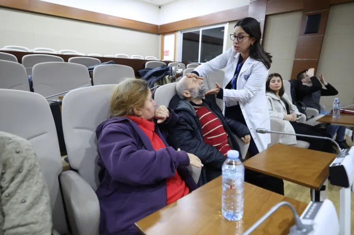 İstanbul'da Bakırköy Belediyesi'nden Engelsiz Sağlık Eğitimi